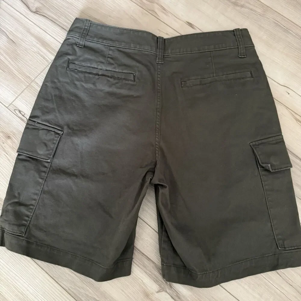 Old Navy Lived-In Straight Cargo  Olive Green Shorts Men's Size 30